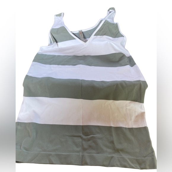 Last Tango knit v neck tank gray and white - Picture 1 of 4